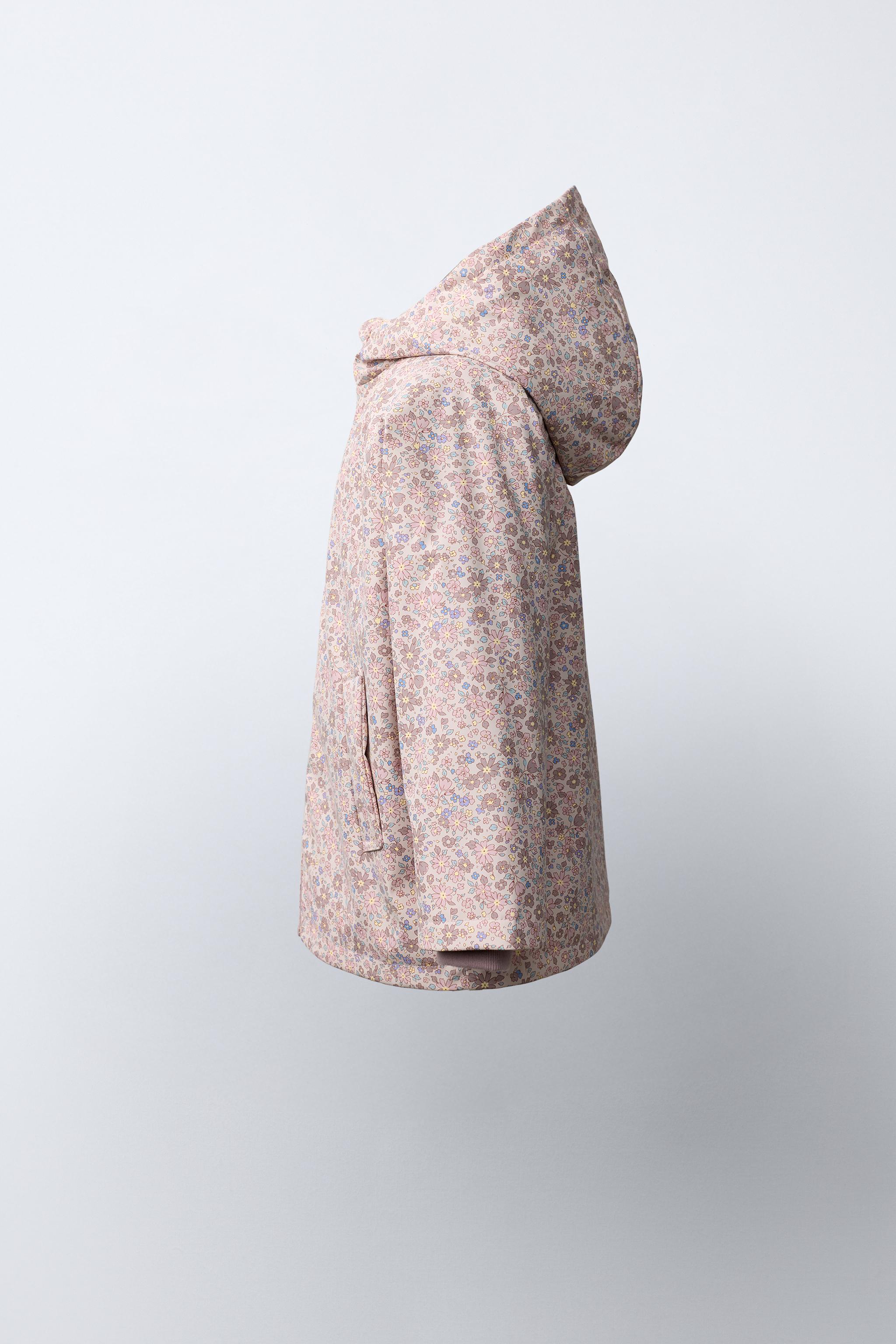 WATER-REPELLENT RUBBERIZED FLORAL RAINCOAT